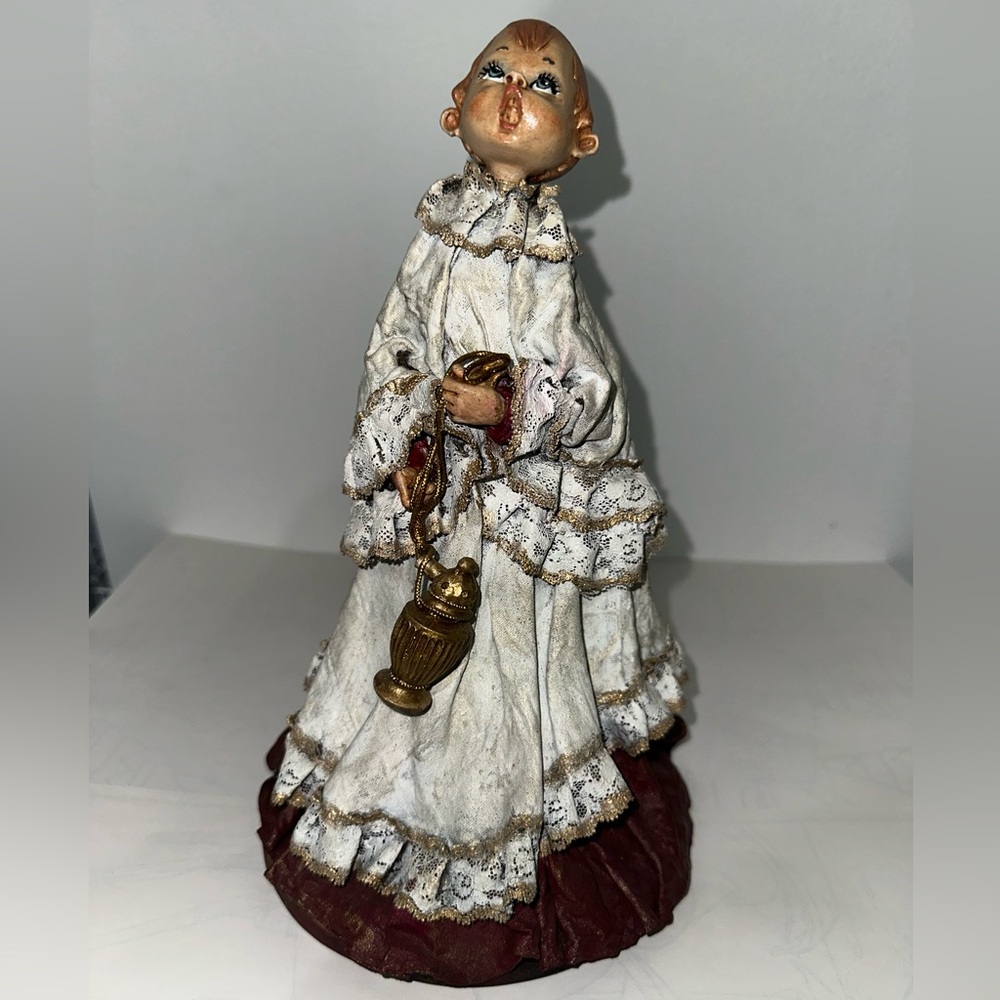 Vintage Fontanini Simonetti altar choir boy holding from 1987